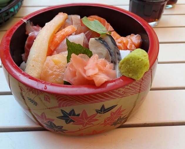 Chirashi Menü