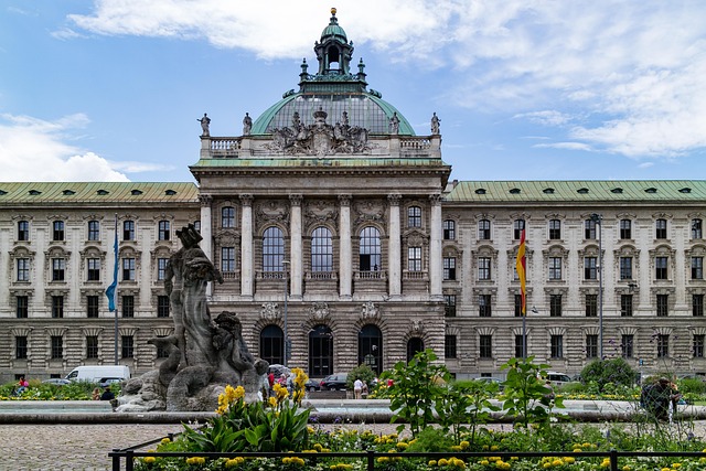 palace of justice 2458266 640