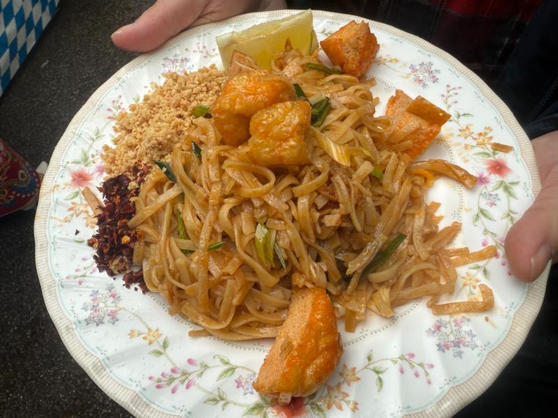 Vesakh Fest in München besucht 6 Pad Thai Vegan