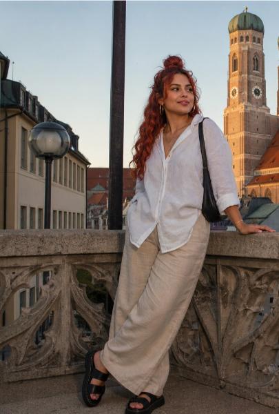 Urban Style: Diese Schuhe sind diesen Sommer in München zu sehen 2 magnific a hispanic woman with lon kL8yNm816B 2 1
